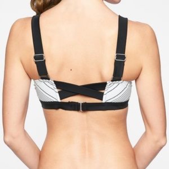 Athleta | Chevron Bikini-Whi Top | NWT 34 B/C - Picture 2 of 6